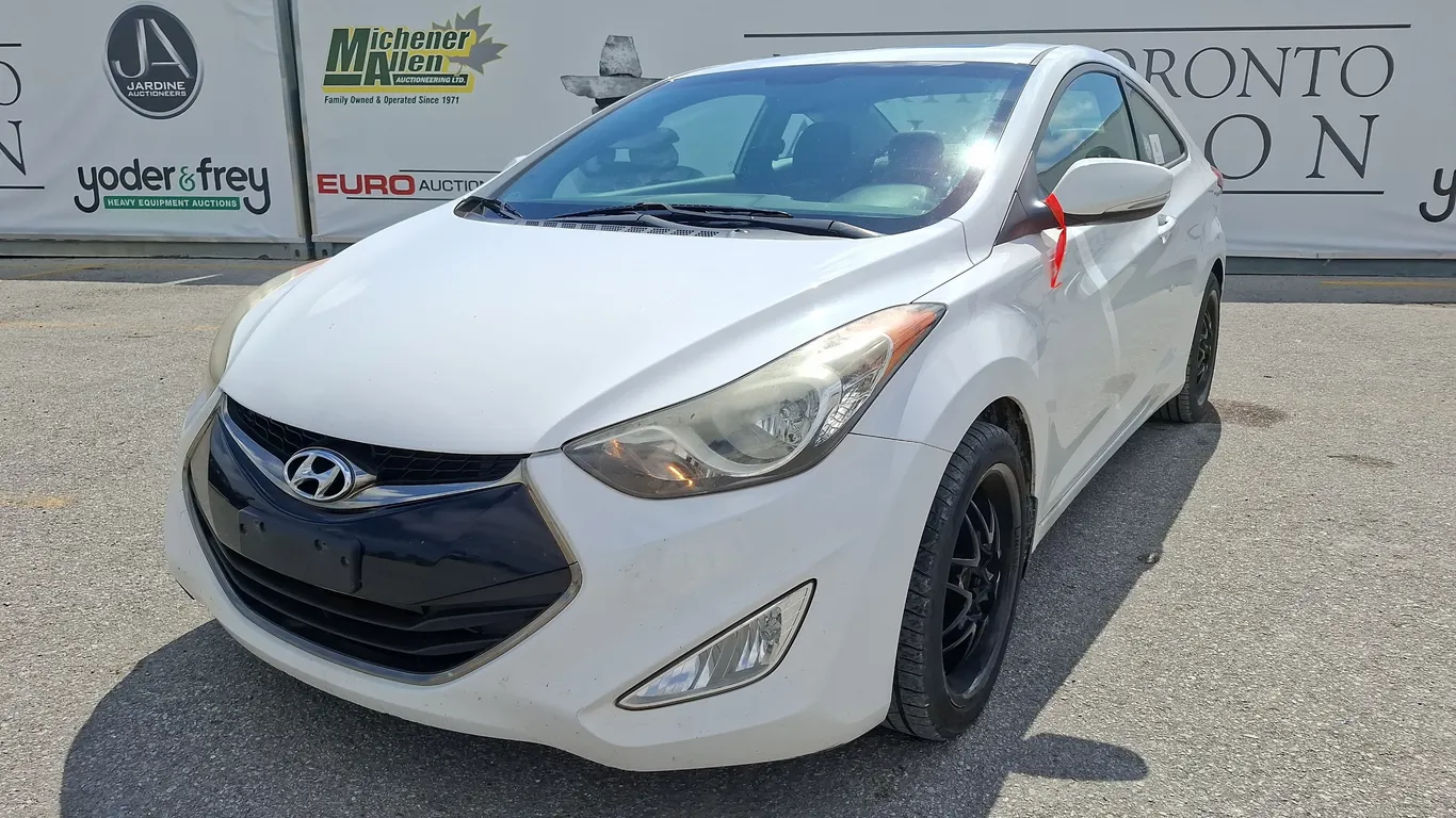 2013 Hyundai ELANTRA Coupe GLS 2dr Coupe 6A