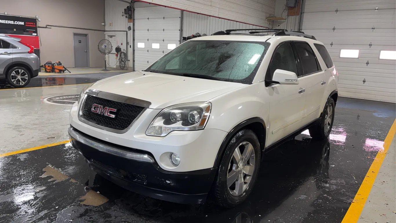2011 GMC Acadia SLT-2 AWD