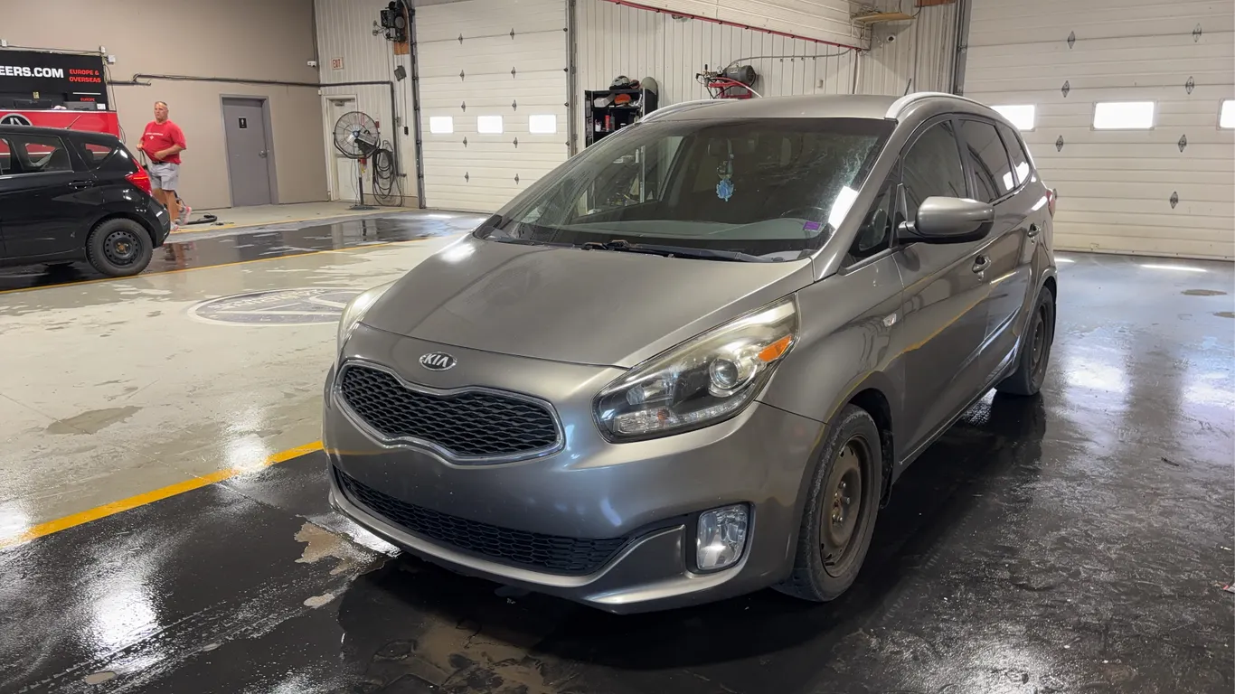 2015 Kia Rondo LX 4dr Wagon 6A