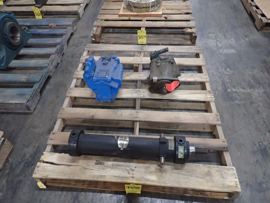 Lot of (3) Assorted Industrial Components