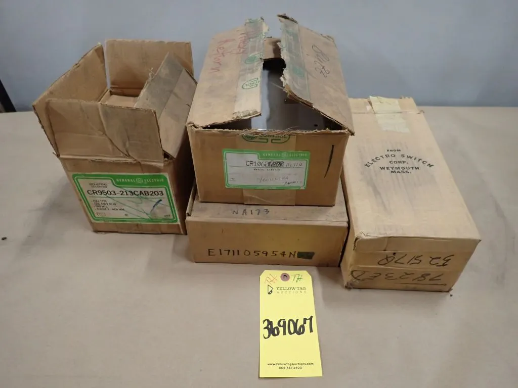 Lot of (4) Assorted Industrial Components