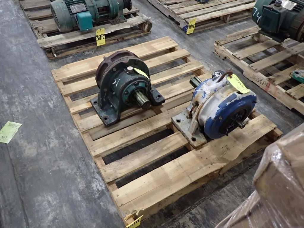 Lot of (2) Sumitomo SM-Cyclo Gear Boxes