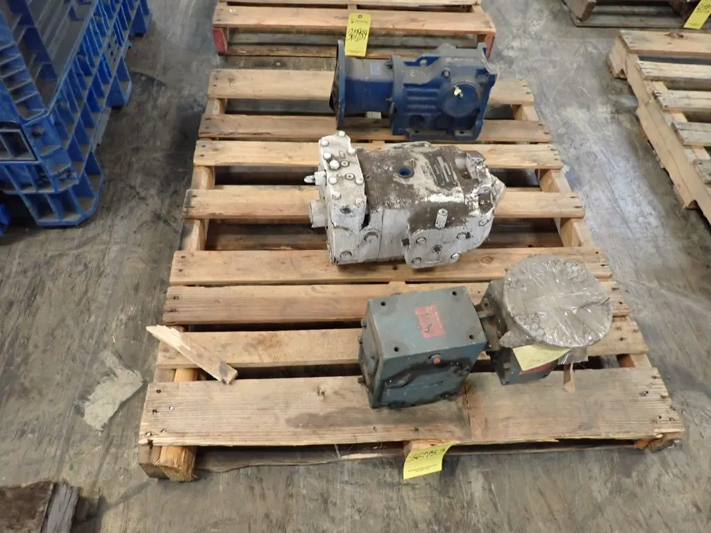 Lot of (3) Assorted Gear Boxes
