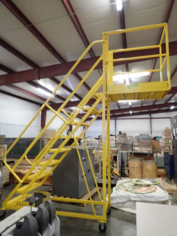 Tri ARC Configurable Ladder