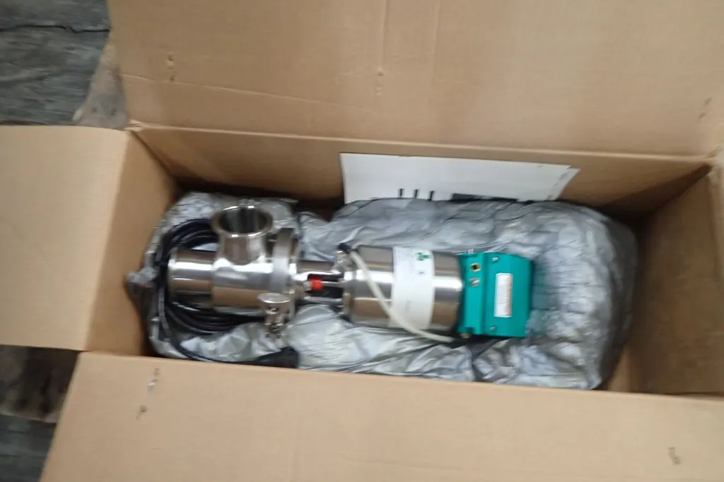 Lot of (2) Alfa 761 Tri Clover Air Operated Valves