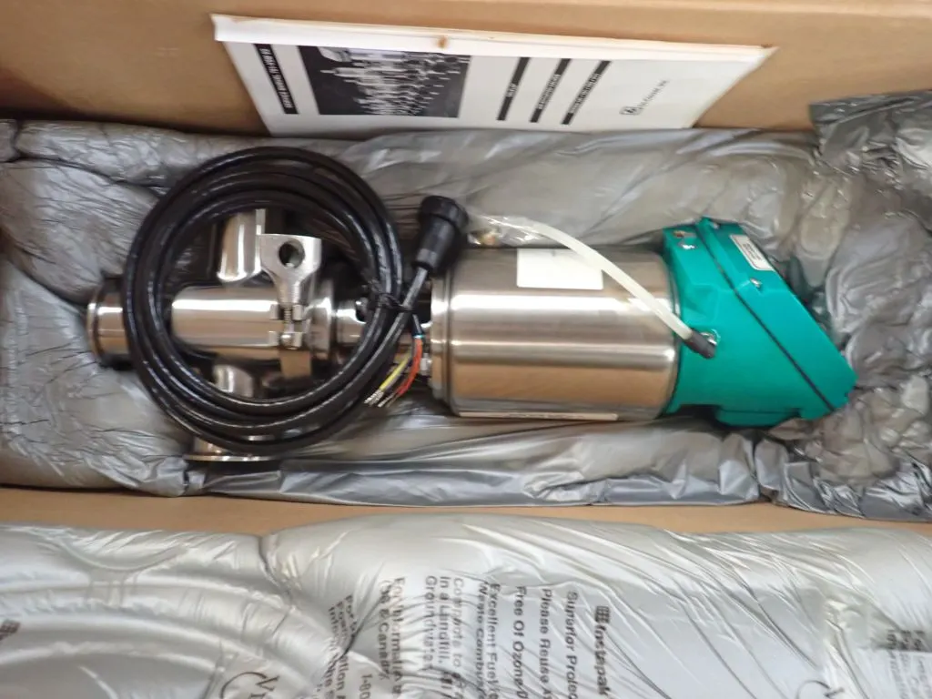 Lot of (2) Alfa 761 Tri Clover Air Operated Valves