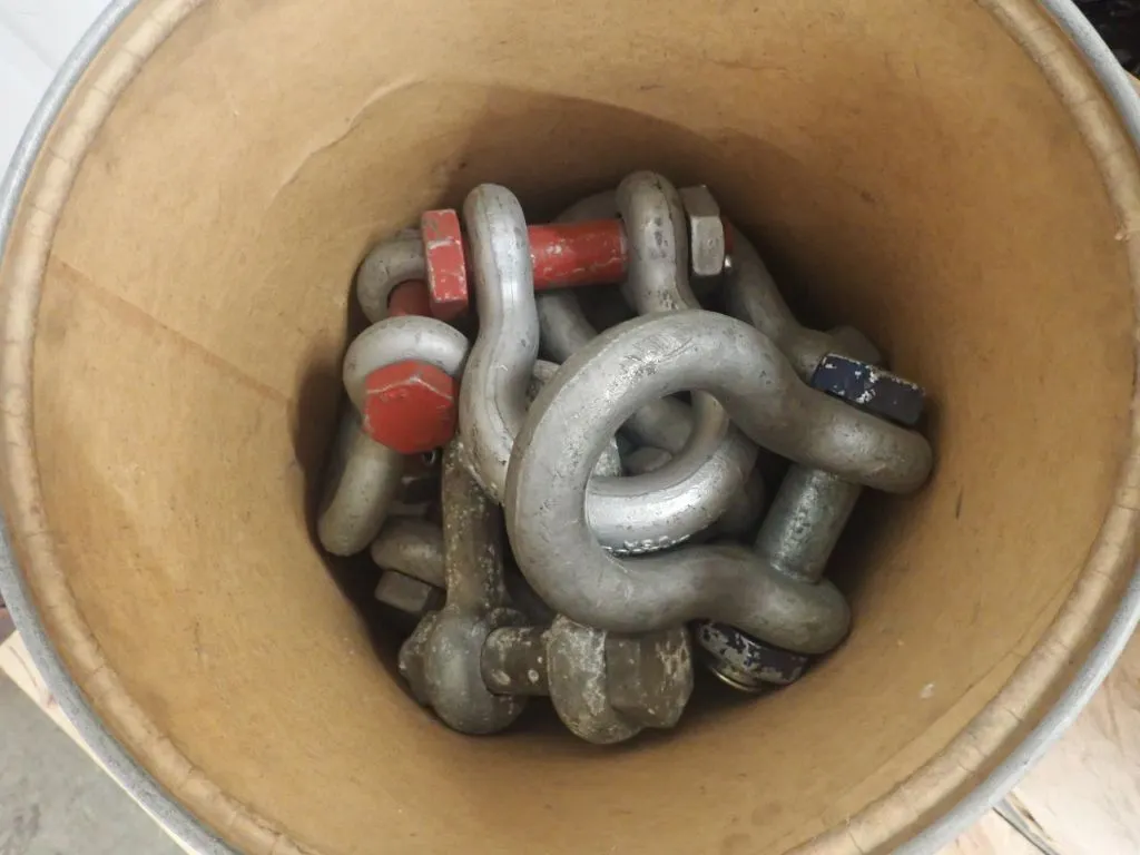 Lot of Assorted Shackles