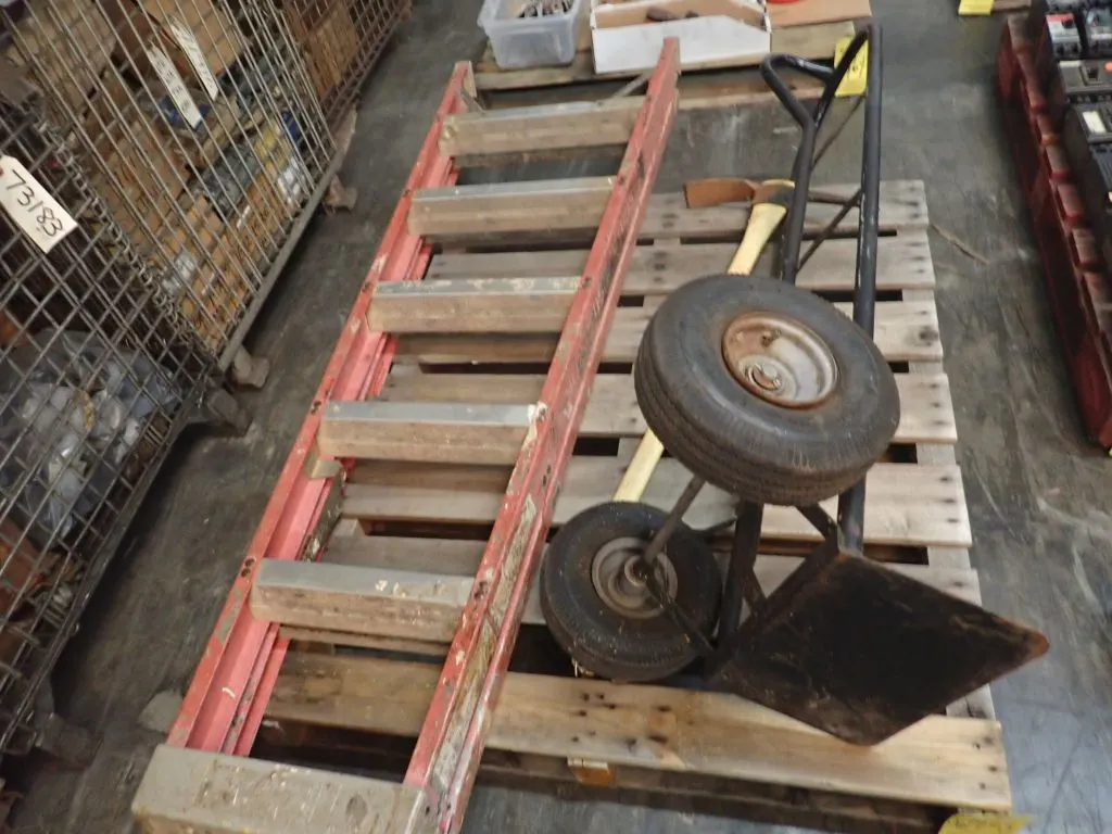 Fiberglass 8' Ladder and Dolly/Mover
