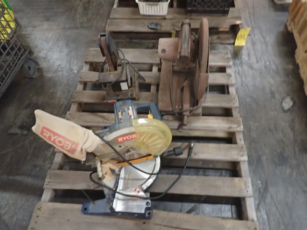 Lot of Assorted Corded Electric Circular Saws