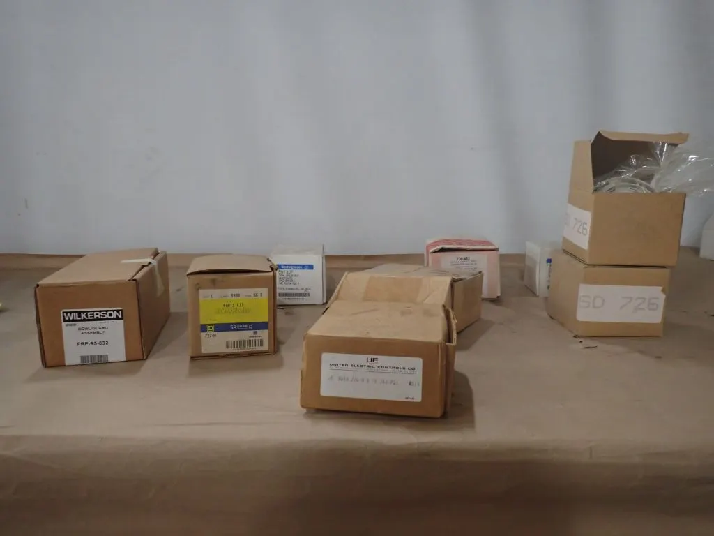 Lot of (9) Assorted Industrial Components