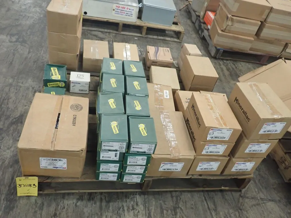 Lot of Assorted Hardware