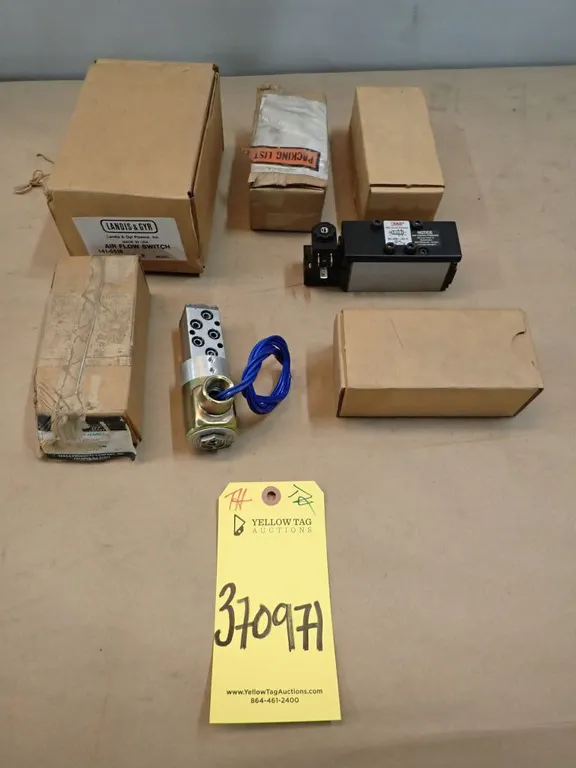 Lot of Assorted Valves and Components