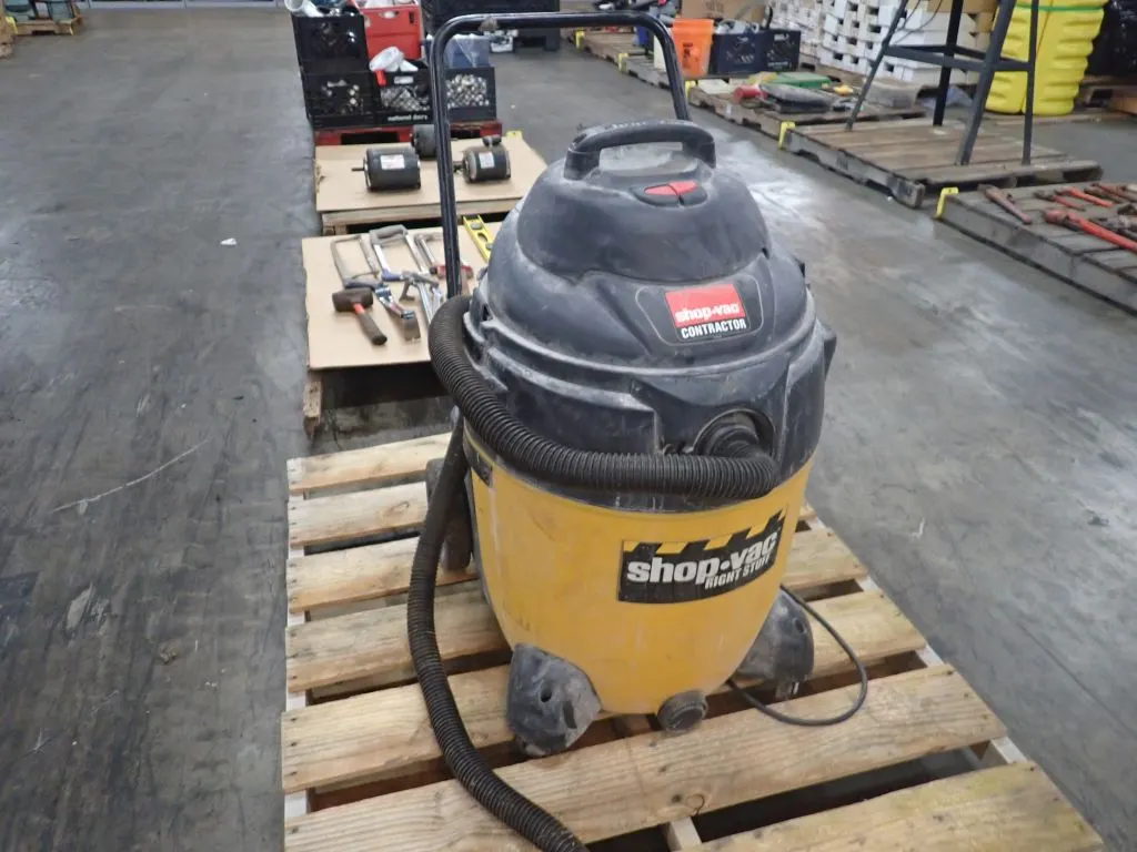 Shop Vac 32 Gallon Industrial Vacuum