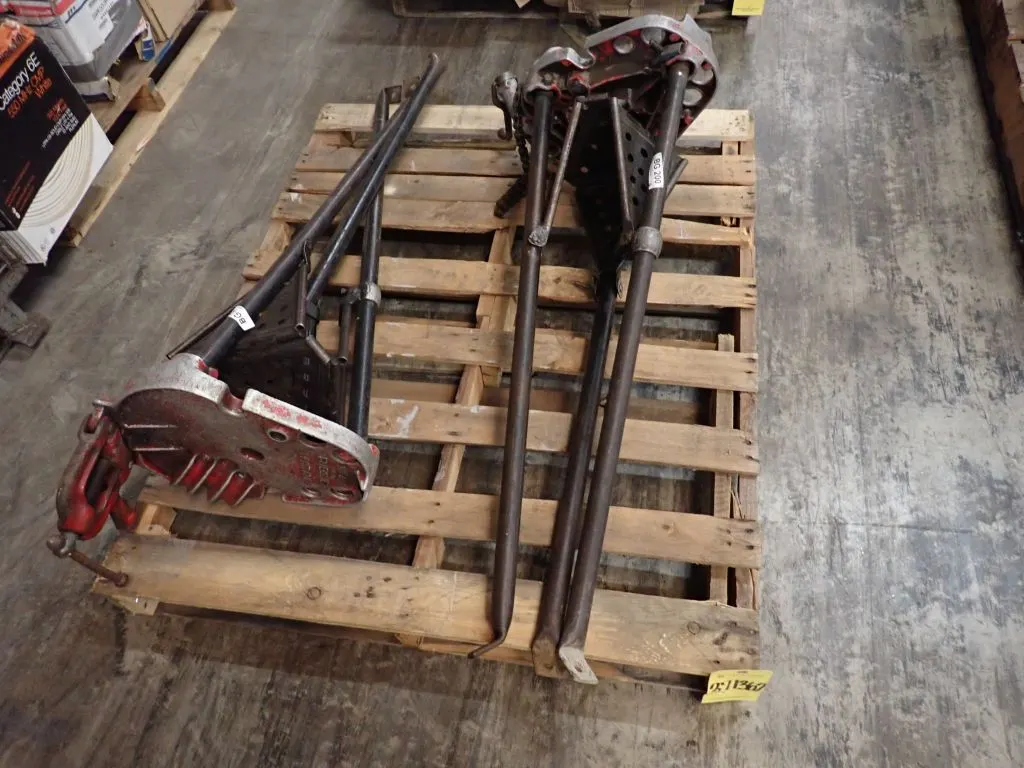 Lot of (2) Ridgid Tristand Yoke/Vises