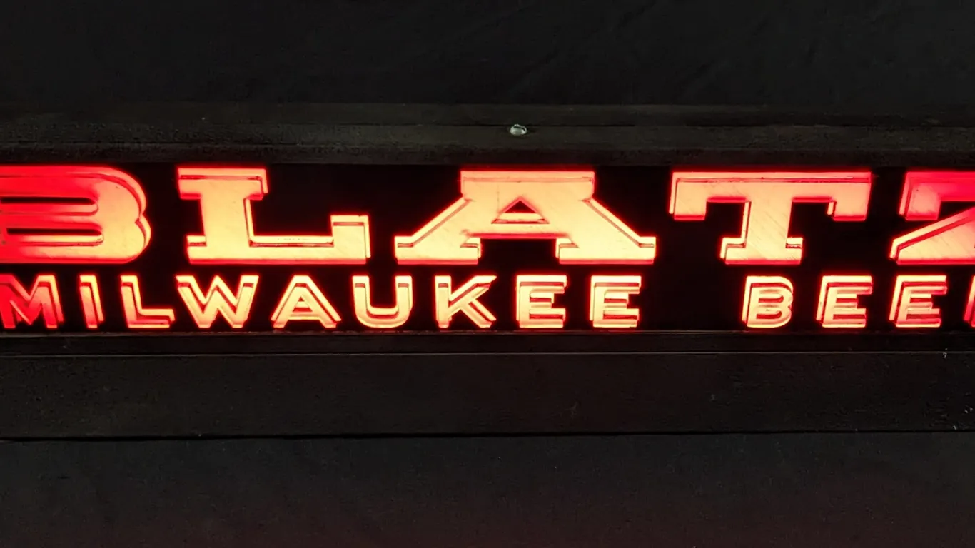 LIGHTED SIGN BLATZ BEER MILWAUKEE WISCONSIN