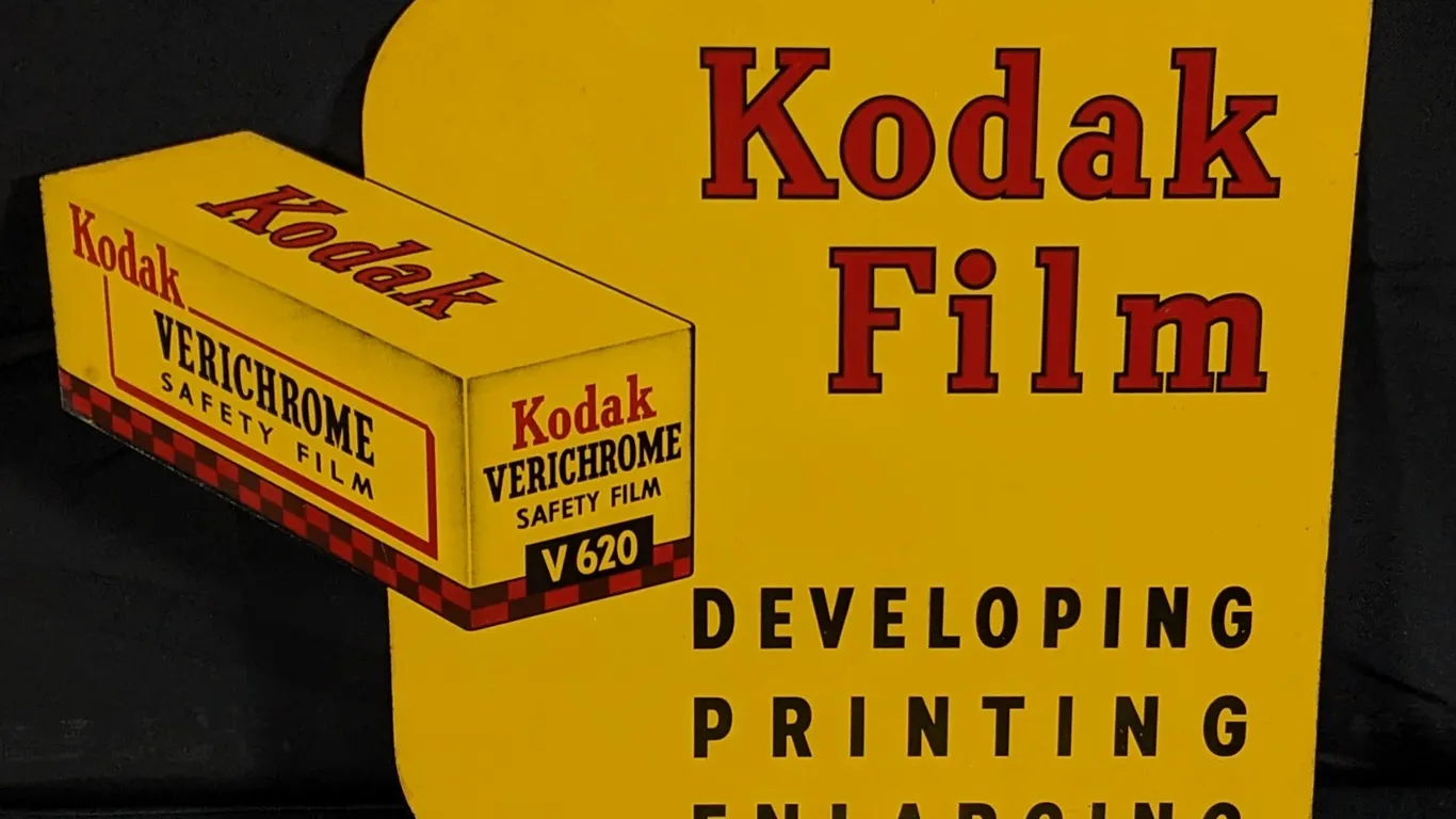 TIN SIGN KODAK VERICHROME FILM DEVELOPING PRINTING ENLARGING (2 SIDED)