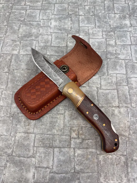 Damascus Steel Knife with Resin Handle and Leather Sheath