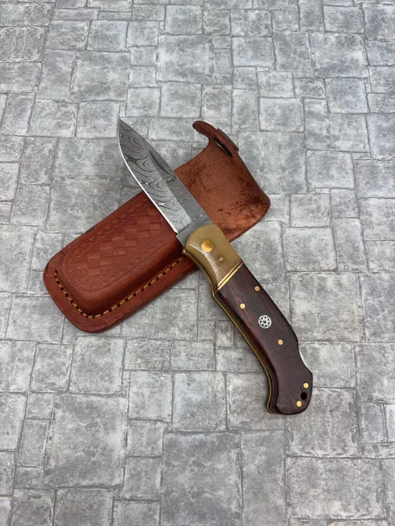Damascus Steel Knife with Resin Handle and Leather Sheath
