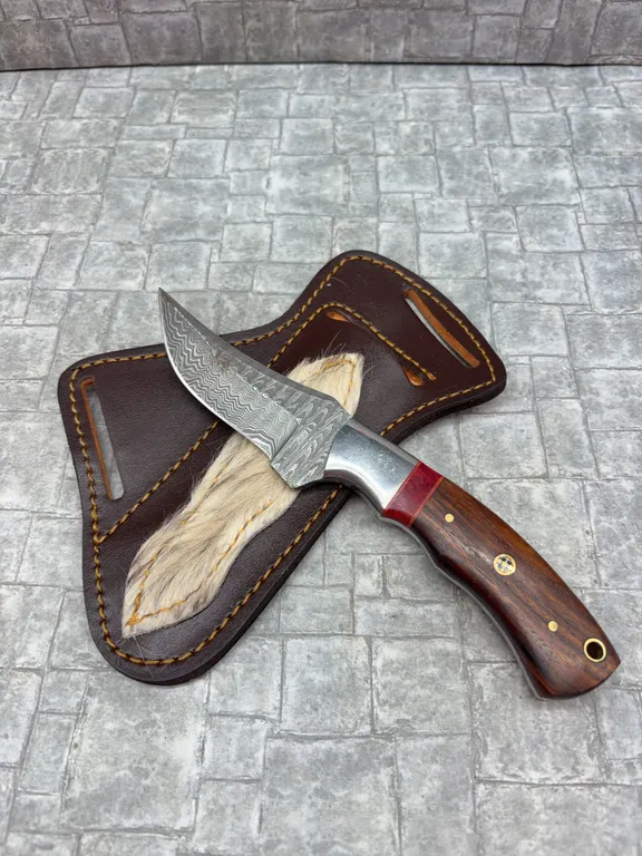 Damascus Steel Knife with Resin Handle and Leather Sheath