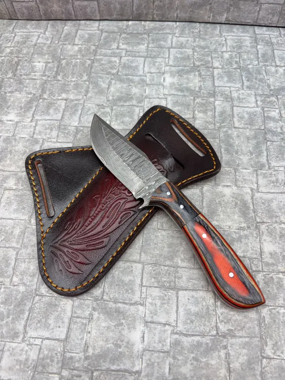 Damascus Steel Knife with Resin Handle and Leather Sheath