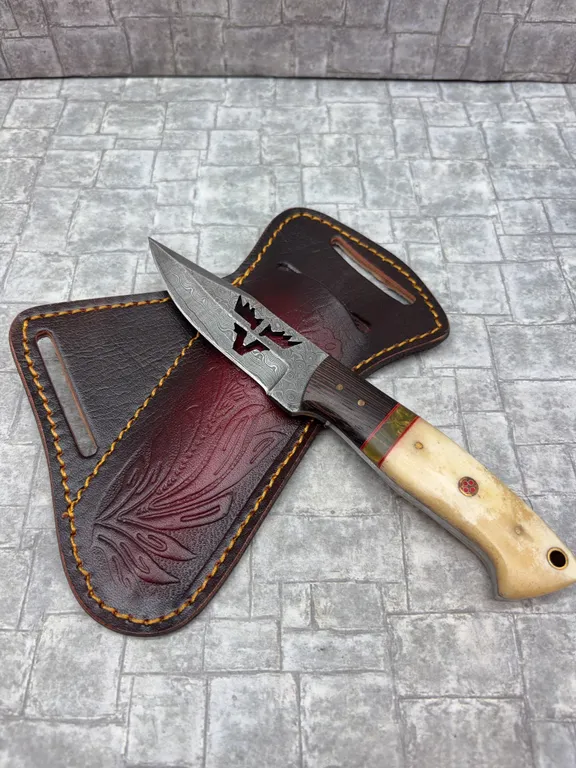 Damascus Steel Knife with Resin Handle and Leather Sheath