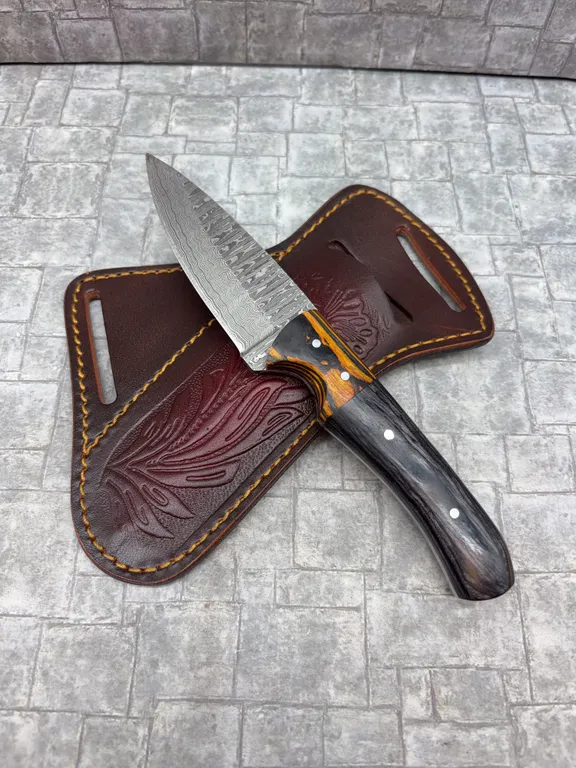 Damascus Steel Knife with Resin Handle and Leather Sheath