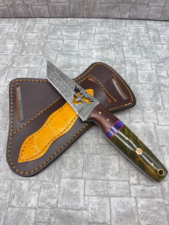 Damascus Steel Knife with Resin Handle and Leather Sheath