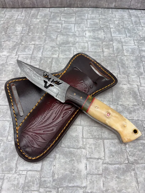 Damascus Steel Knife with Resin Handle and Leather Sheath
