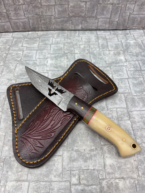 Damascus Steel Knife with Resin Handle and Leather Sheath
