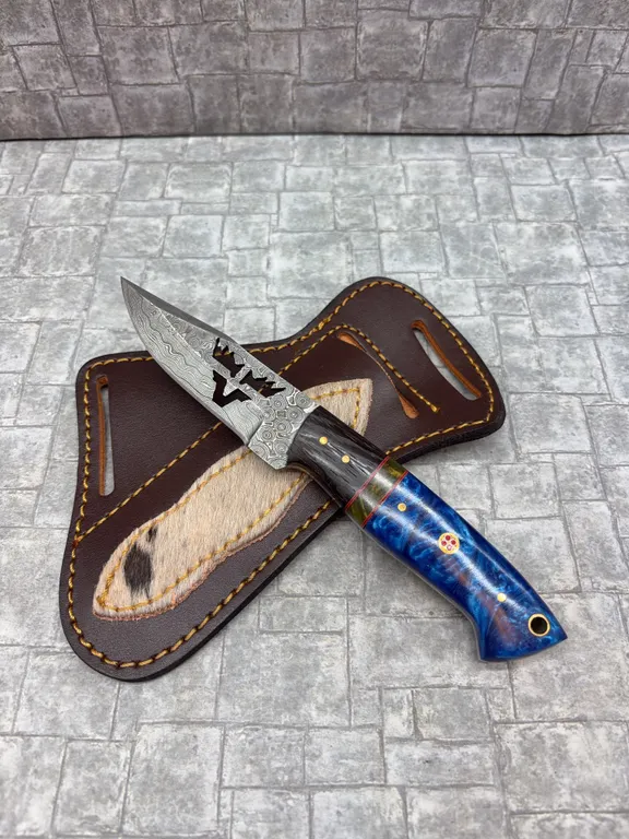 Damascus Steel Knife with Resin Handle and Leather Sheath