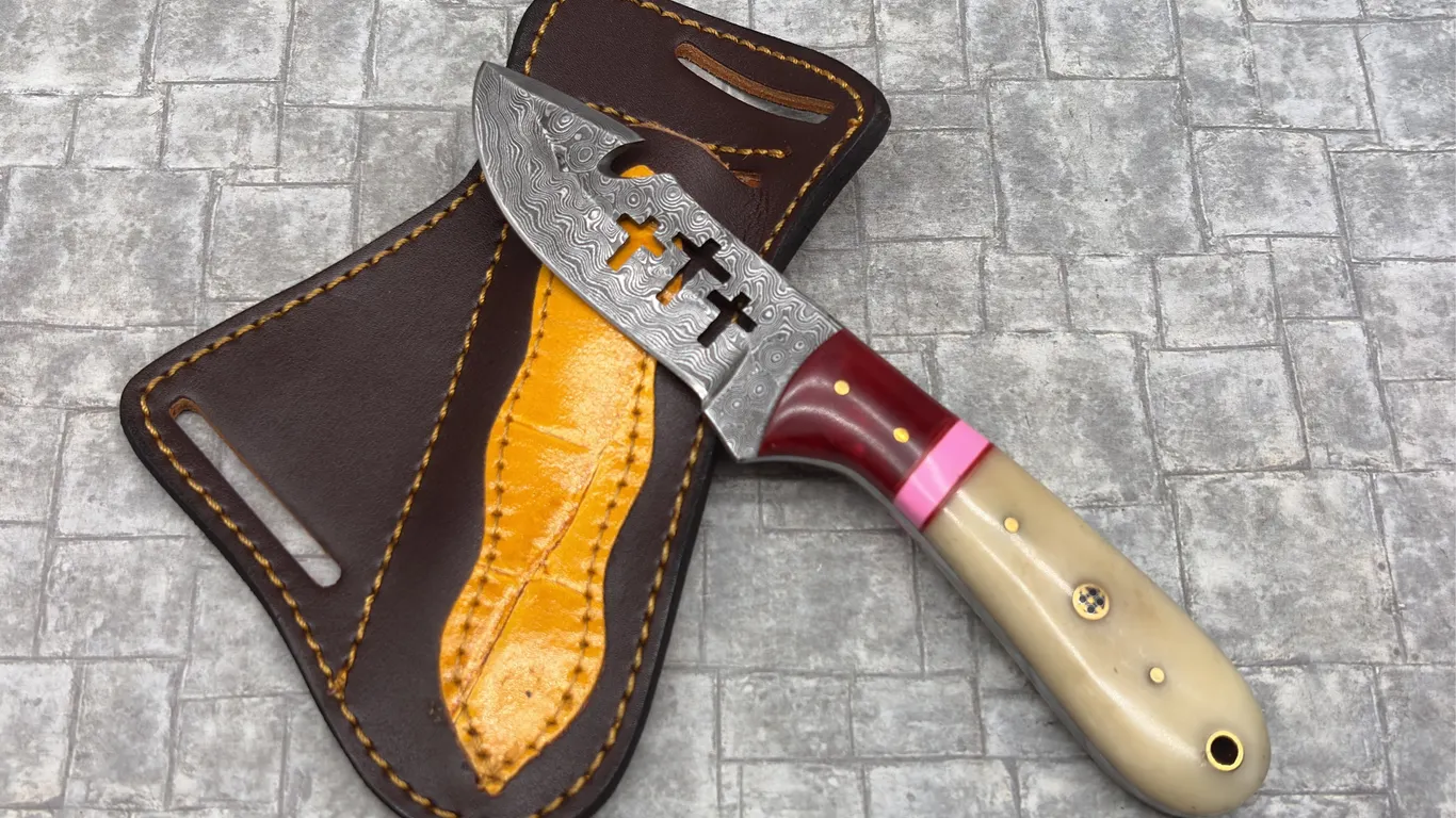 Damascus Steel Knife with Resin Handle and Leather Sheath