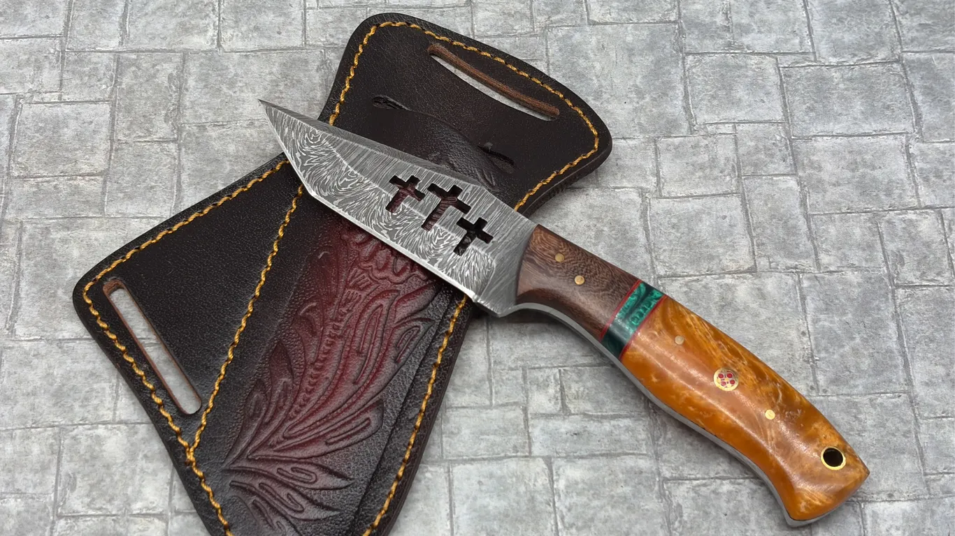 Damascus Steel Knife with Resin Handle and Leather Sheath