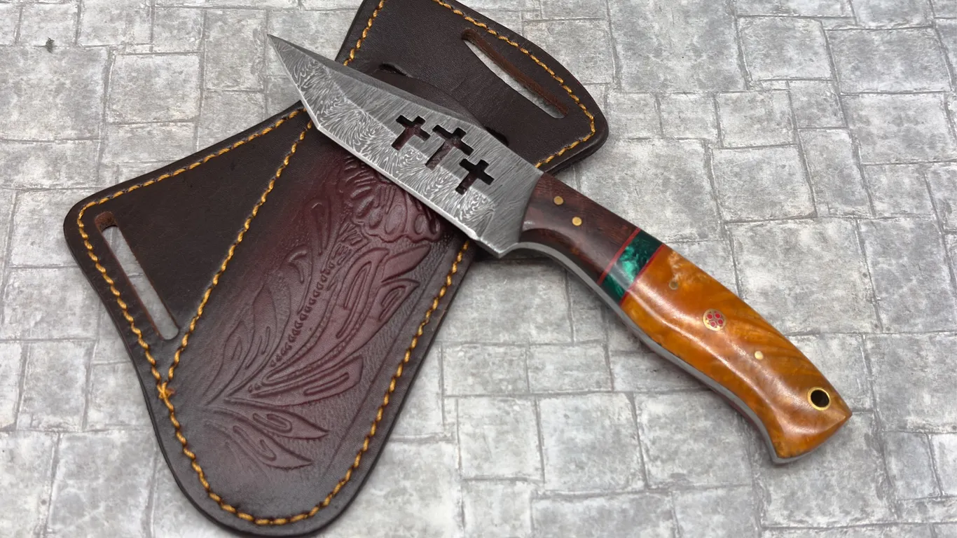 Damascus Steel Knife with Resin Handle and Leather Sheath