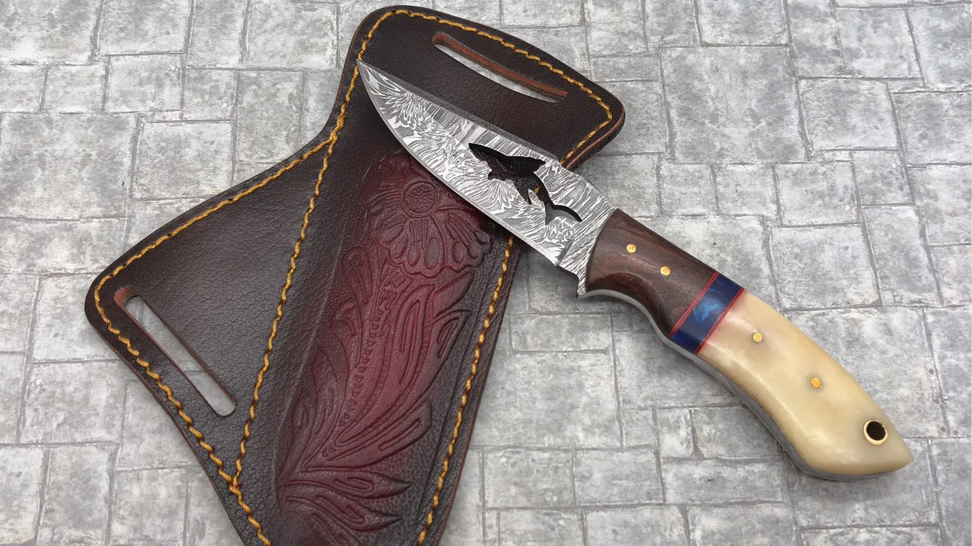 Damascus Steel Knife with Resin Handle and Leather Sheath