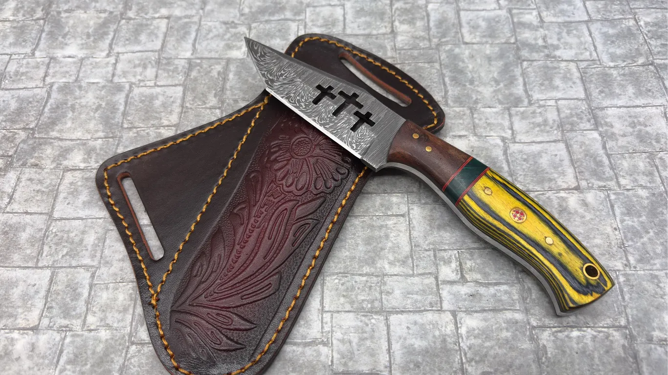 Damascus Steel Knife with Resin Handle and Leather Sheath