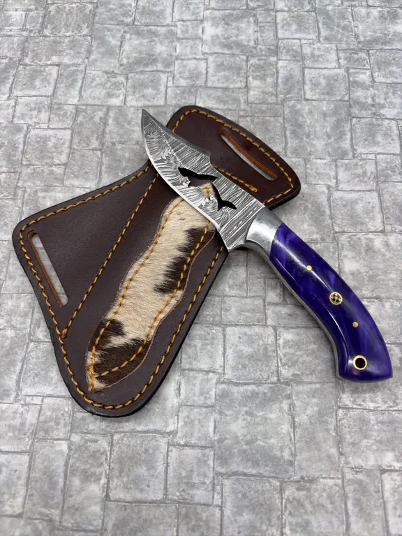 Damascus Steel Knife with Resin Handle and Leather Sheath