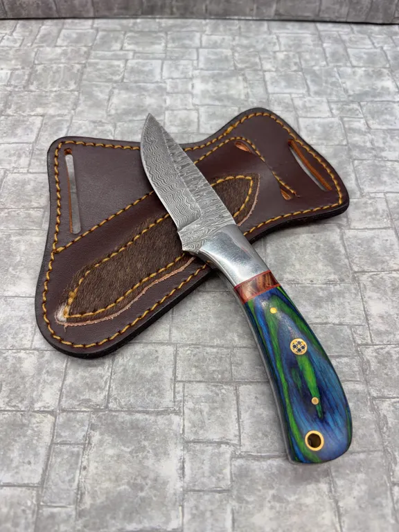 Damascus Steel Knife with Resin Handle and Leather Sheath
