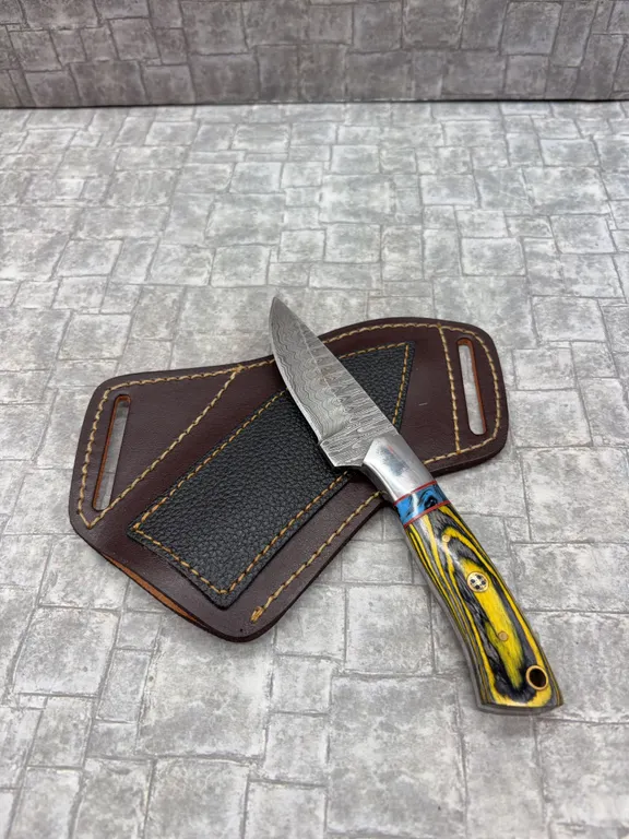 Damascus Steel Knife with Resin Handle and Leather Sheath