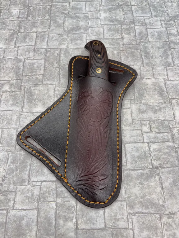 Damascus Steel Knife with Resin Handle and Leather Sheath