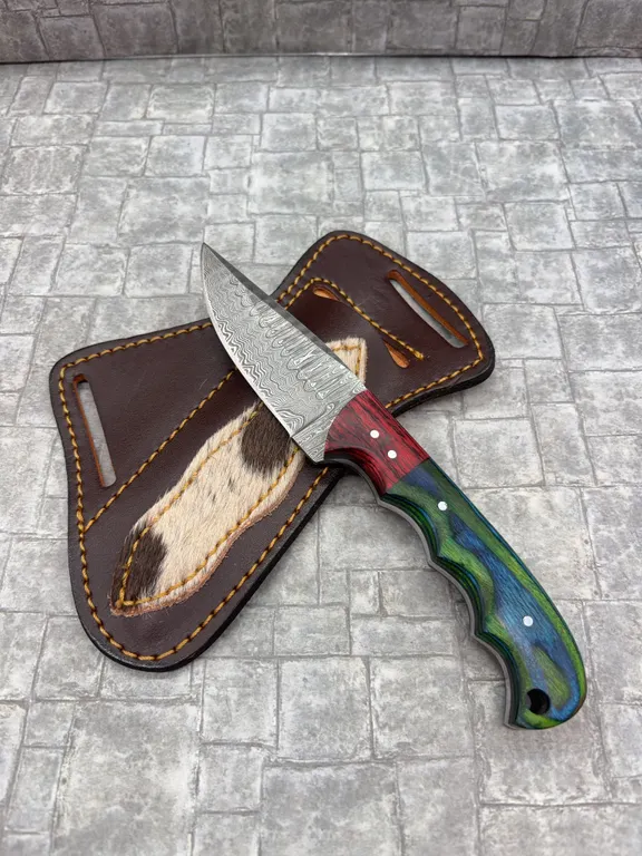 Damascus Steel Knife with Resin Handle and Leather Sheath