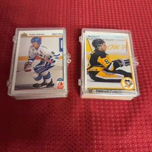 Collection of hockey sports cards ￼