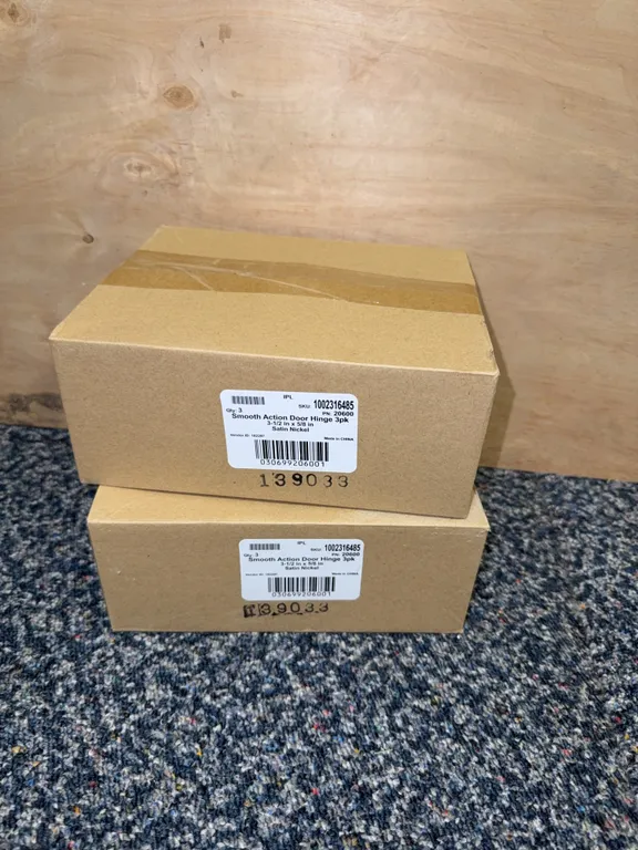 Smooth action door hinge three pack