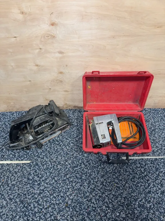Electric sander and electric jigsaw