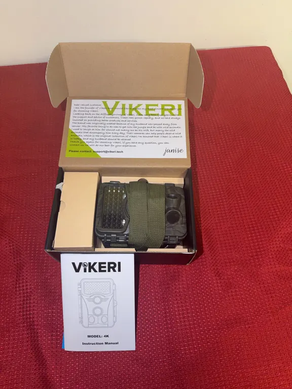 Vikeri trail camera with box