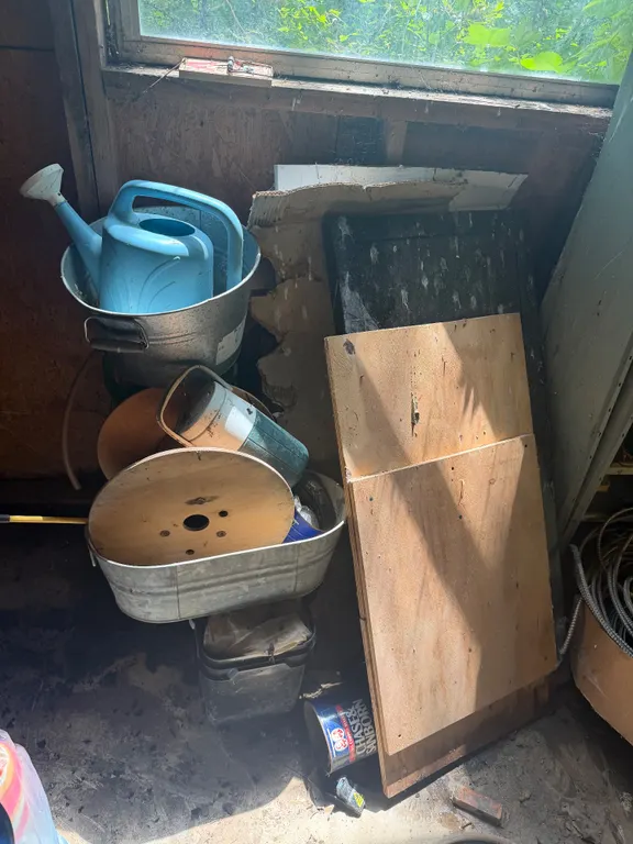 Garden Supply lot