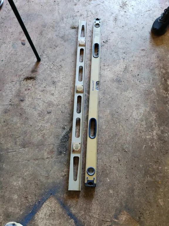 2 Ct. 4' Aluminum Levels