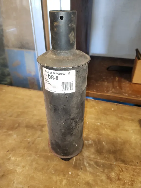 Stanley Muffler #DR-8, Replaces John Deere AT10646