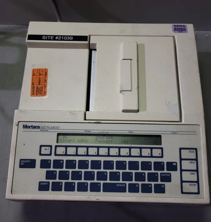 Mortara Instrument ELI-100 EKG/ECG Machine