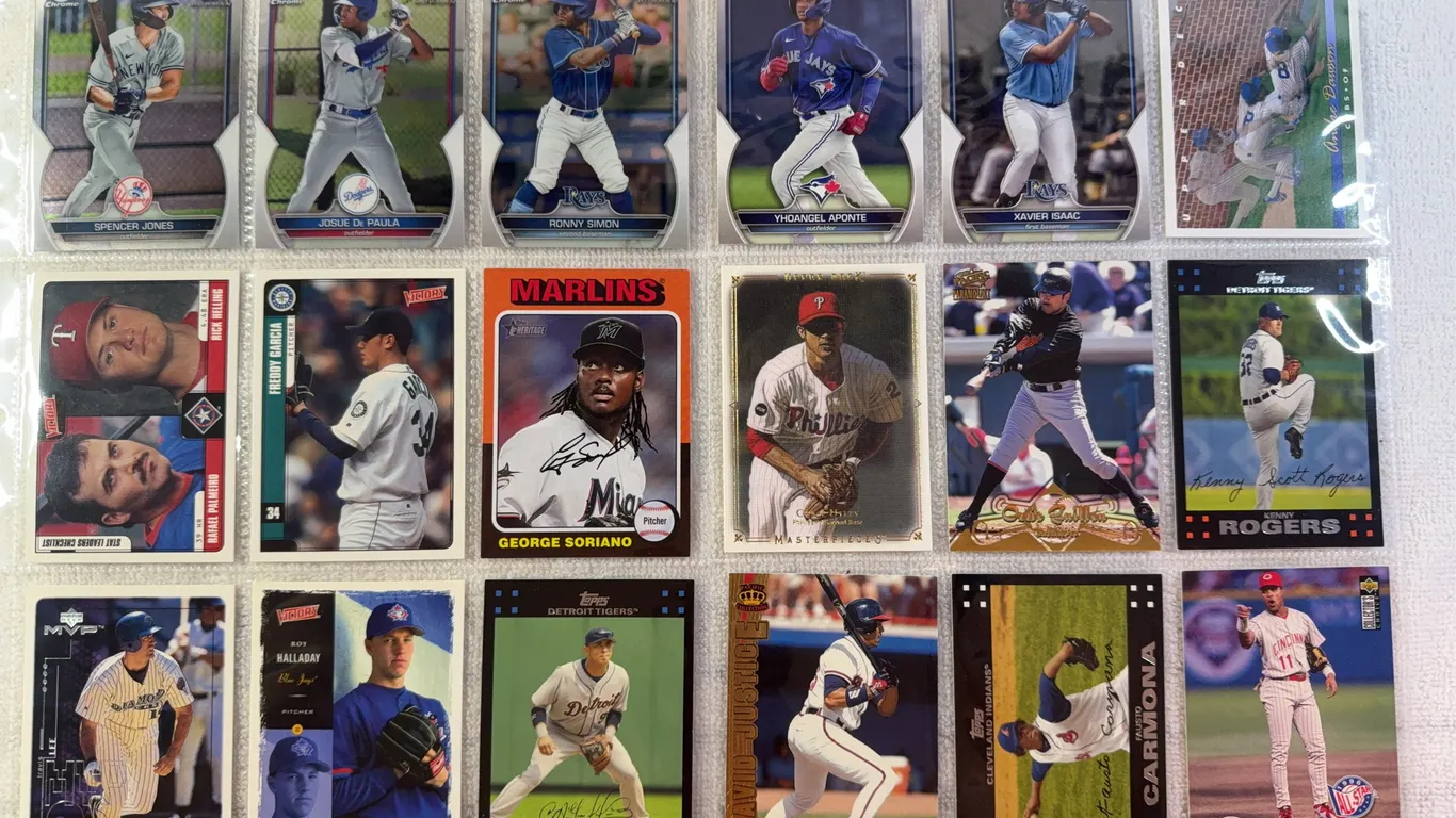 Baseball Cards-Mixed Lot in Sleeve (2 sets