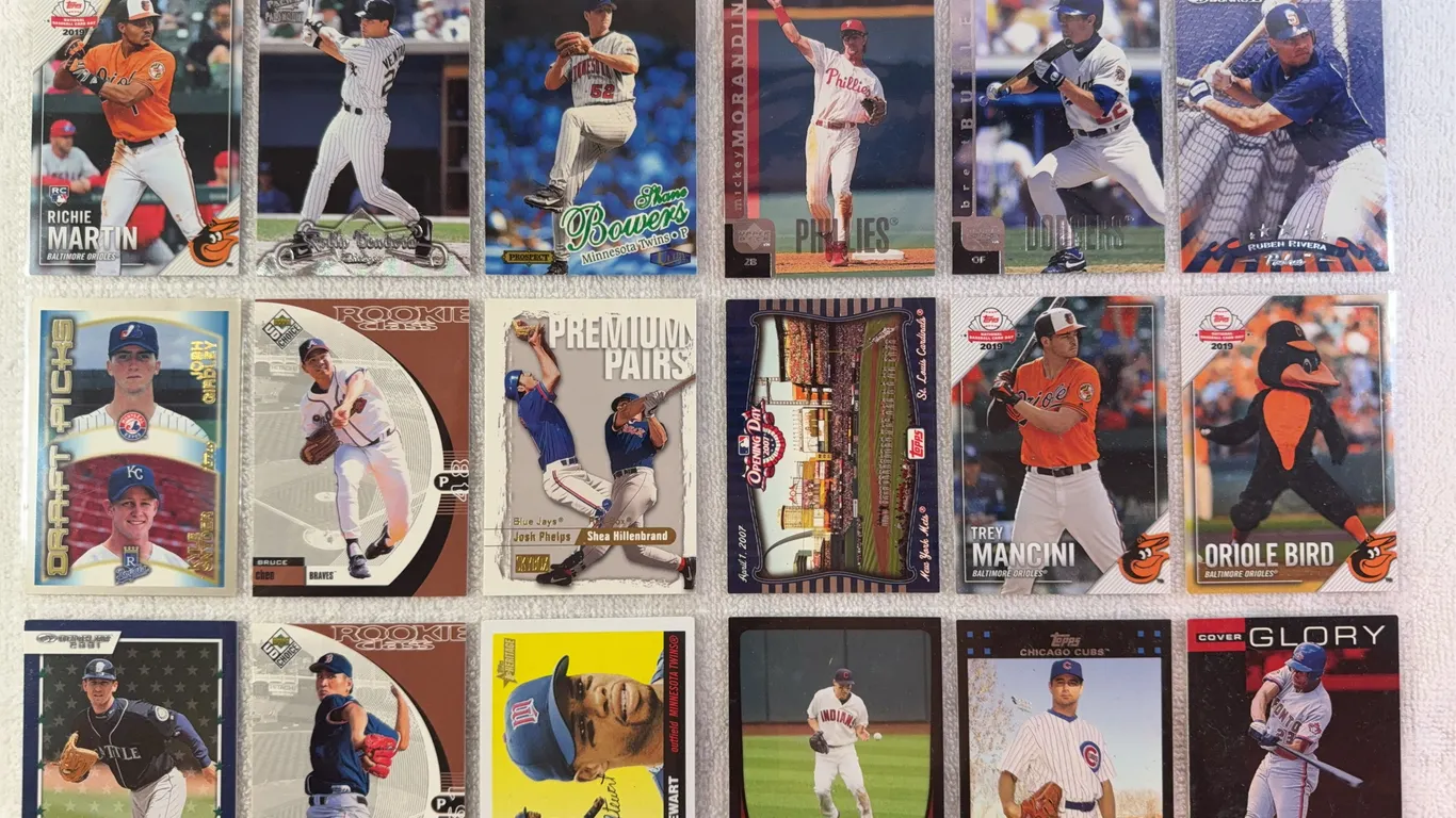Baseball Cards-Mixed Lot in Sleeve (2 sets